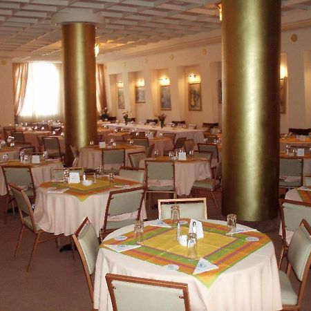 Sparta Inn Restauracja zdjęcie